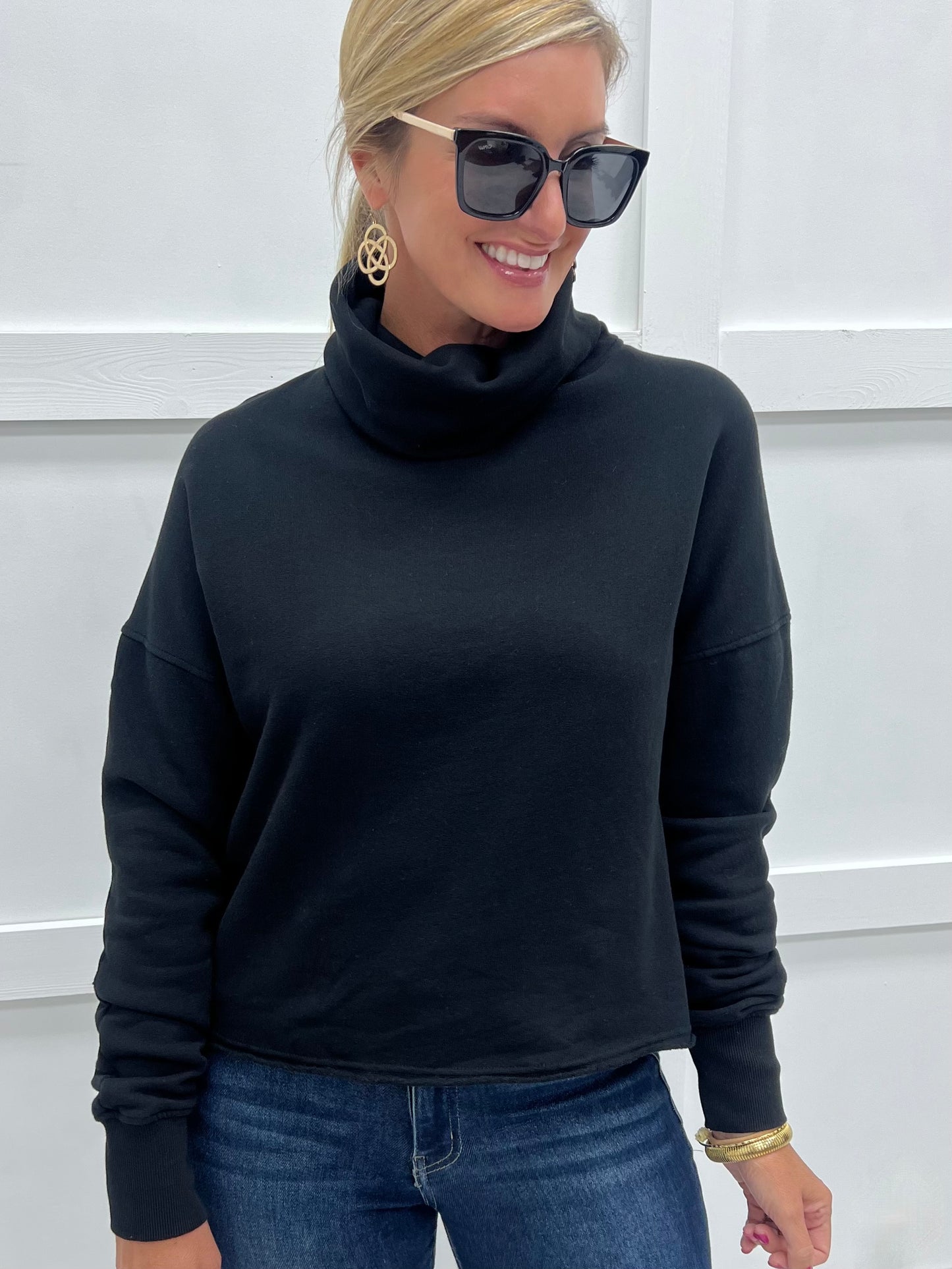 Jett Turtleneck Top (Black)