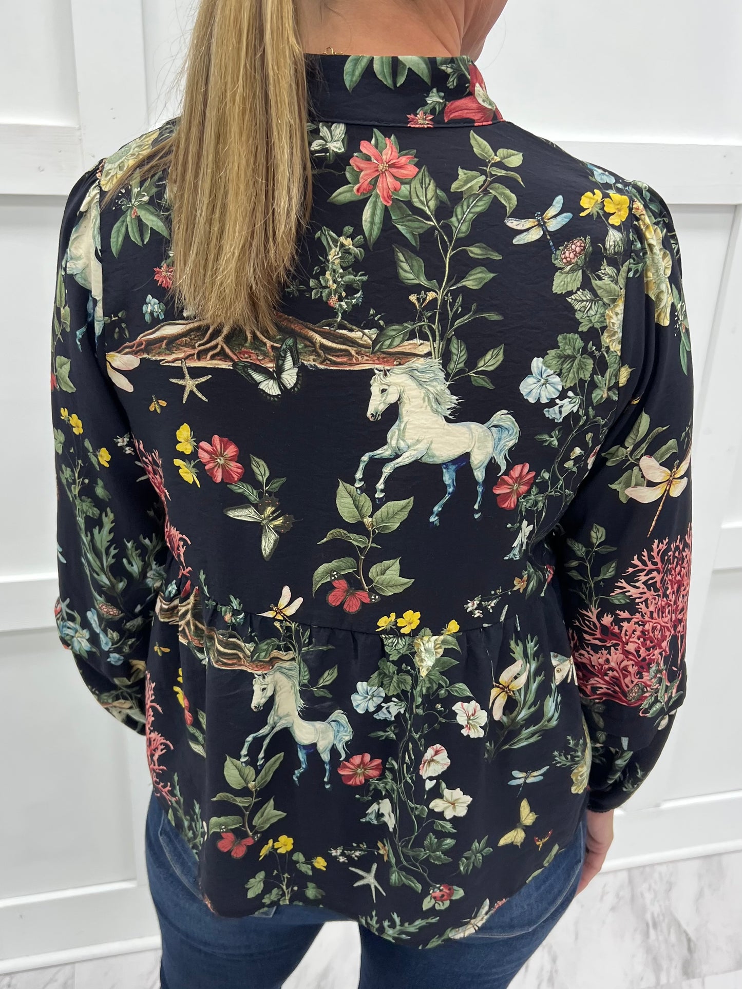 In The Jungle Print V.Neck Top