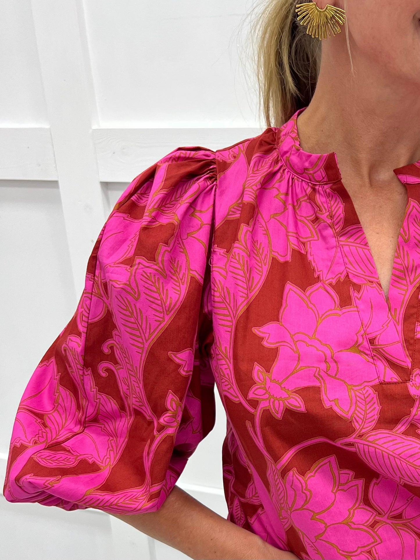 Daphne Flower Split Neck Top