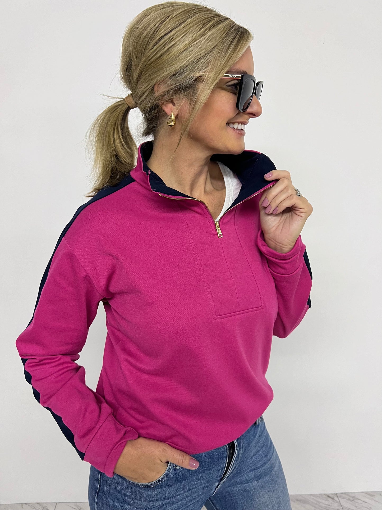 Lovely Weekend Pullover Top (magenta)