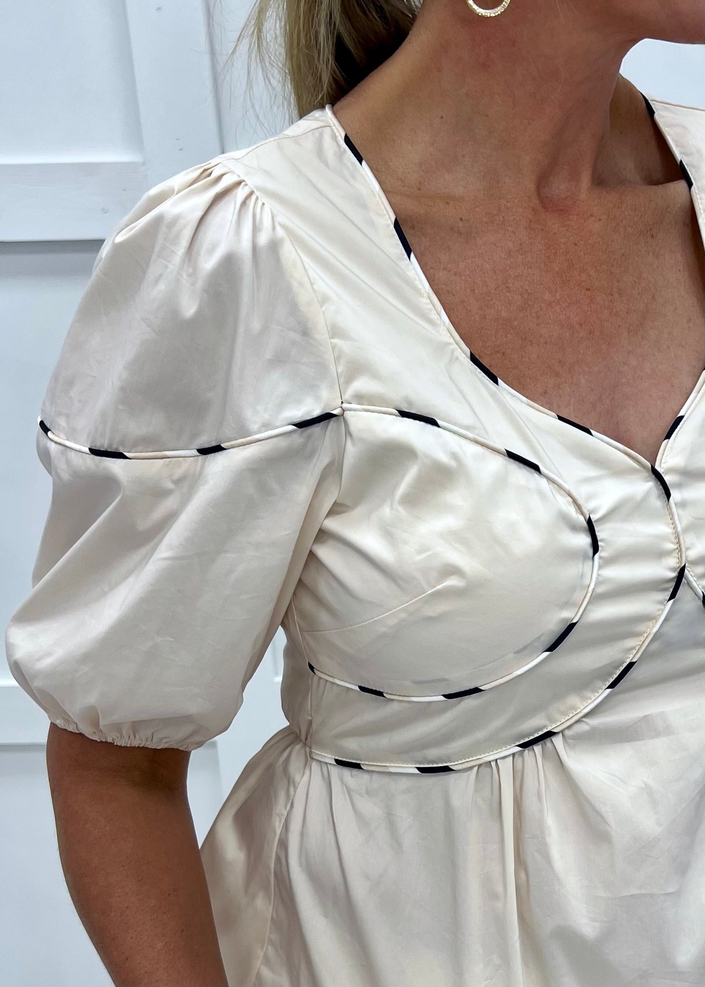 Patterson Piping Puff Sleeve Top