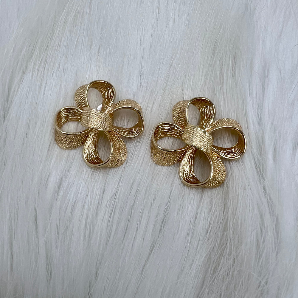 
                  
                    Fancy Textured Flower Earrings
                  
                