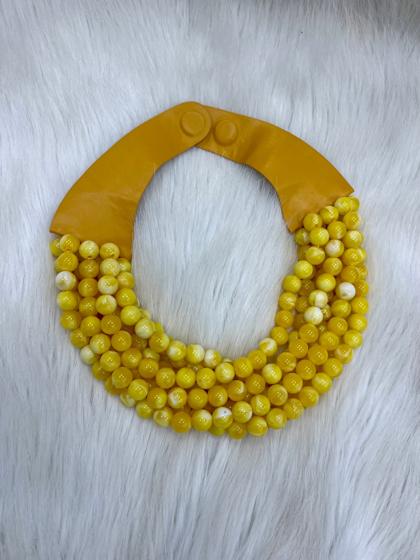 LULU Beaded Necklace (golden yellow)