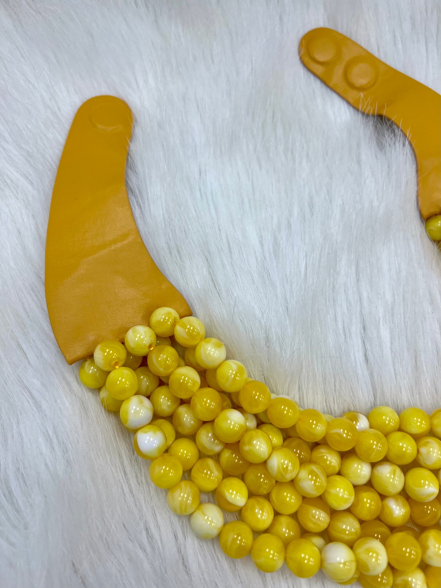 LULU Beaded Necklace (golden yellow)