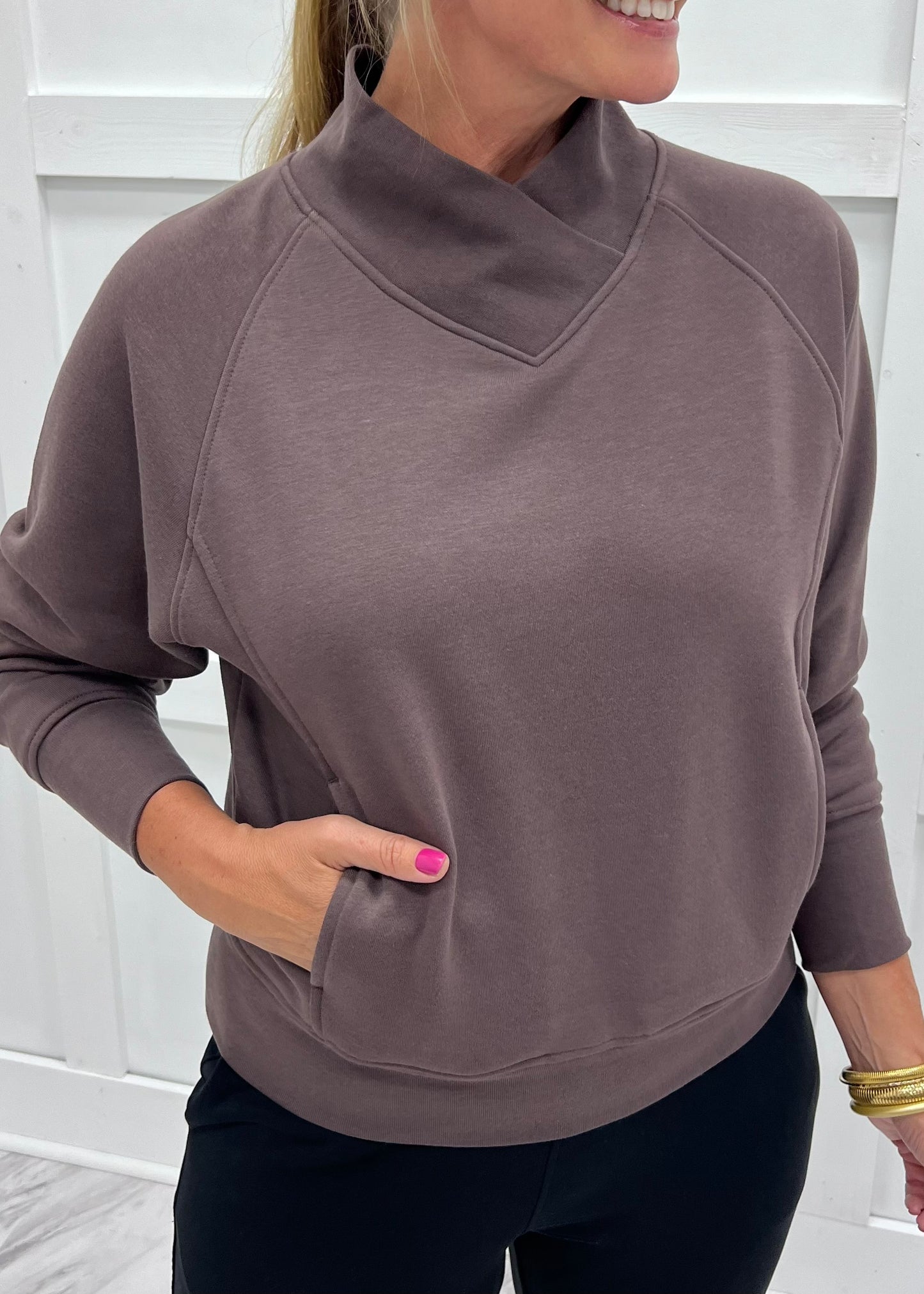Saturday V.Neck Top (Brown)
