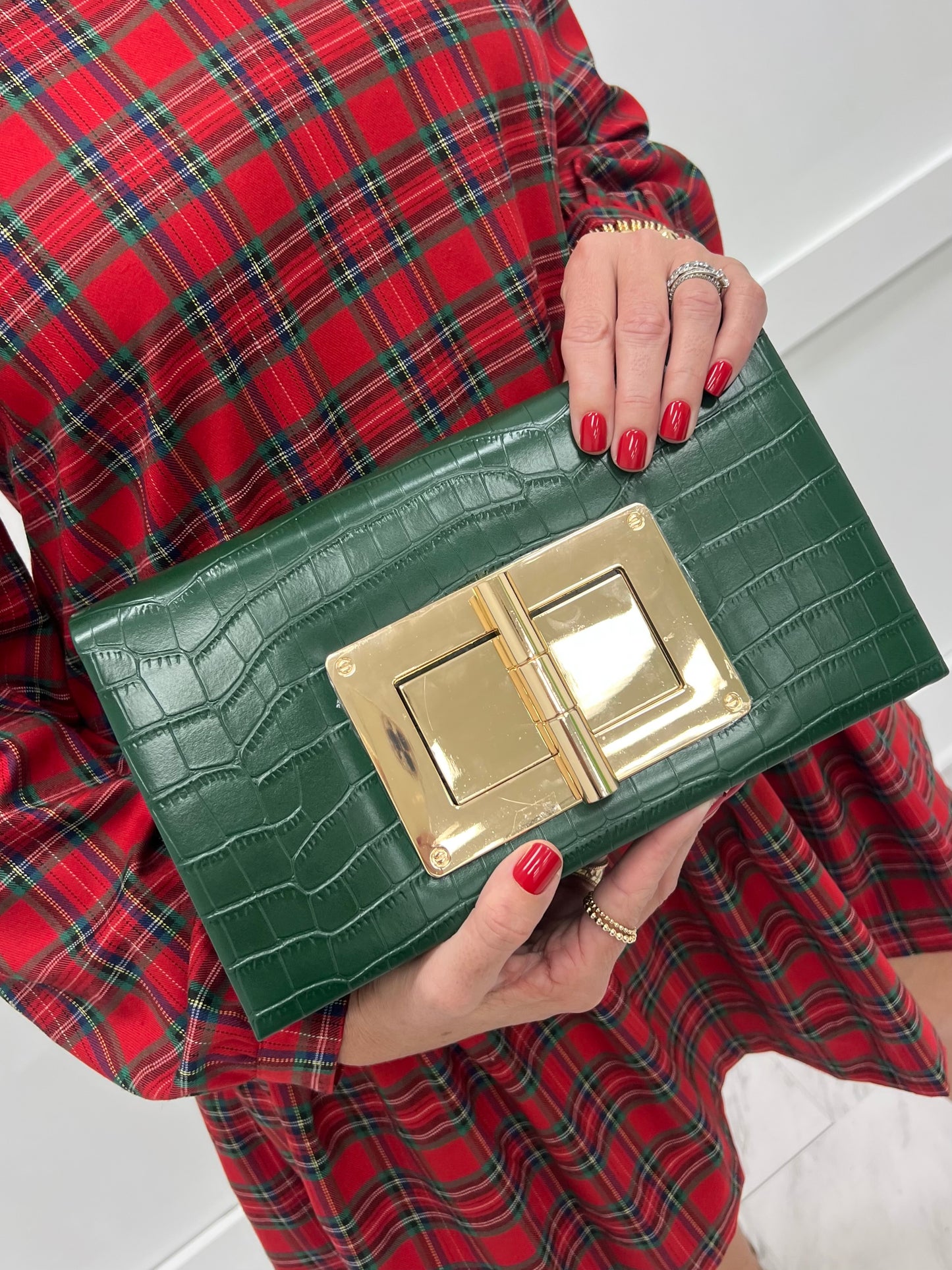 London Lock Green Croc Clutch