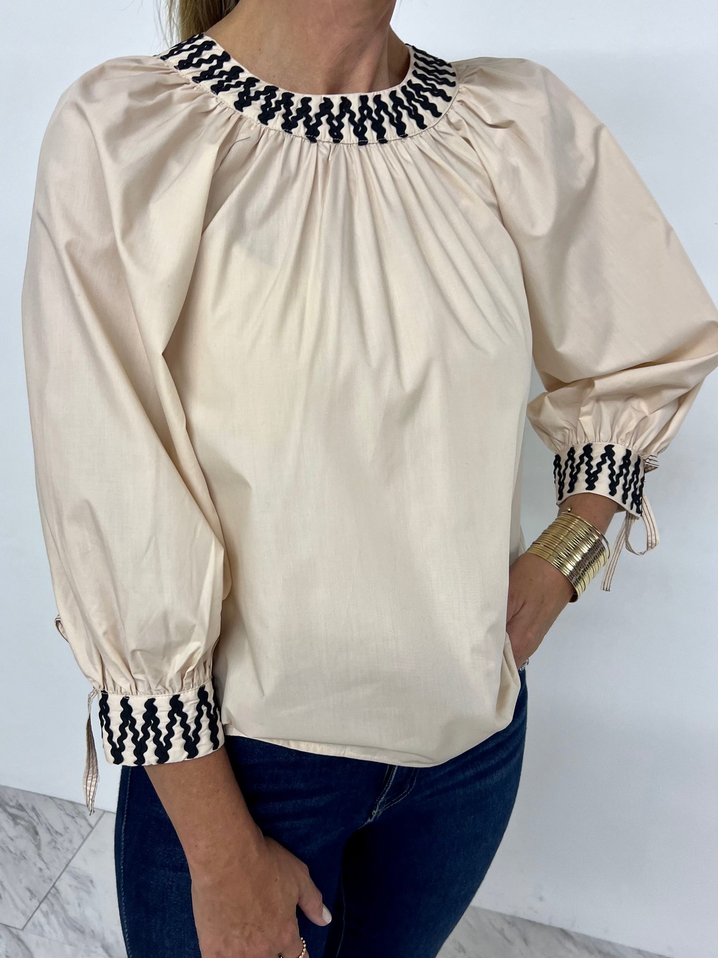 Surrie Tie Sleeve Top (Beige)