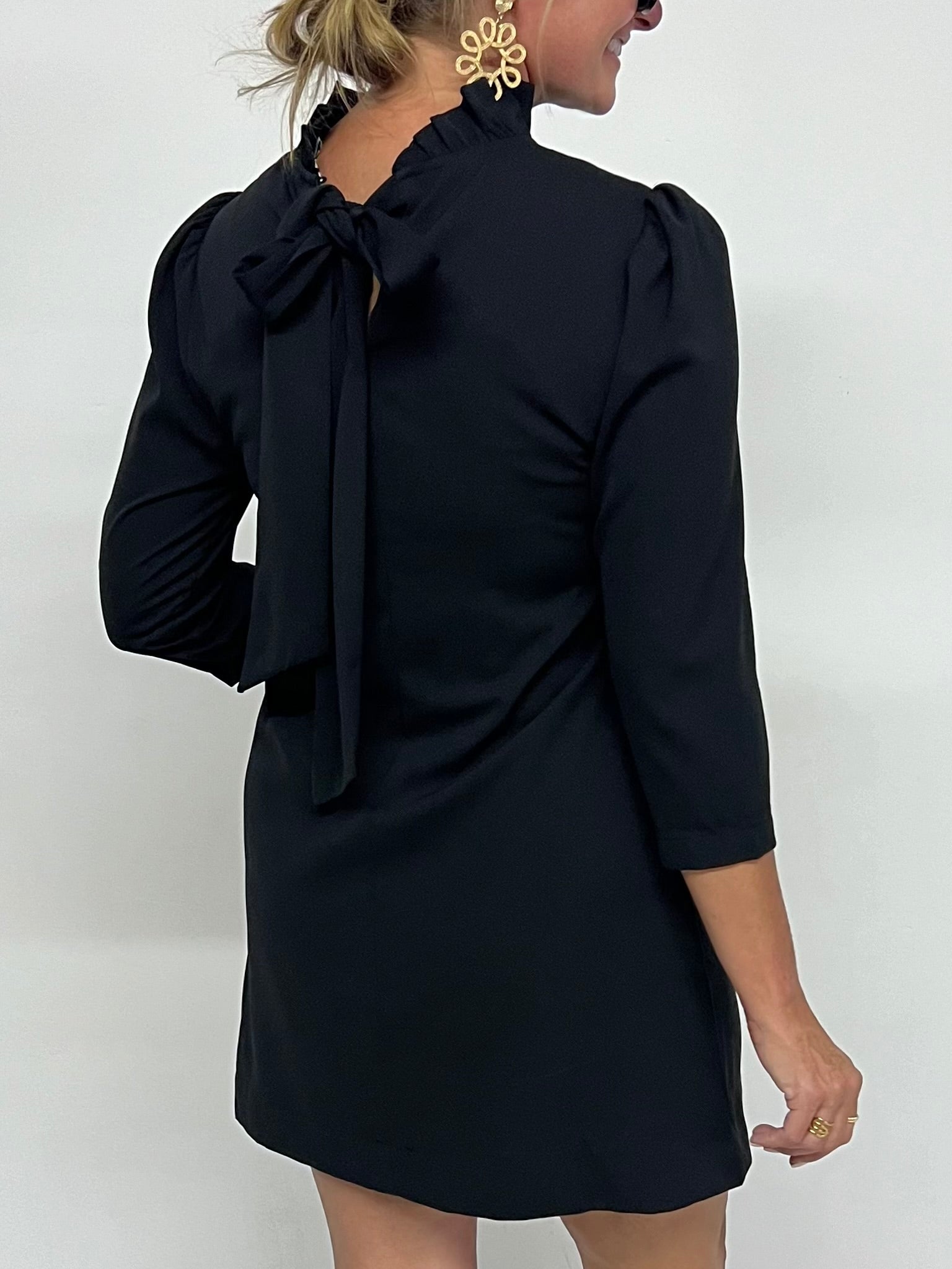 Black tie fashion neck dress