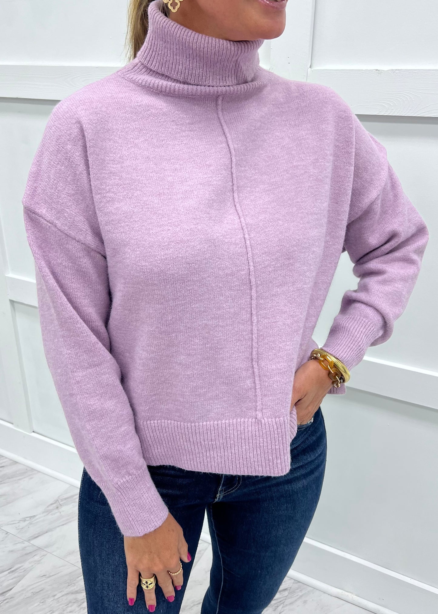 The Adler Turtleneck Sweater (Lavender)