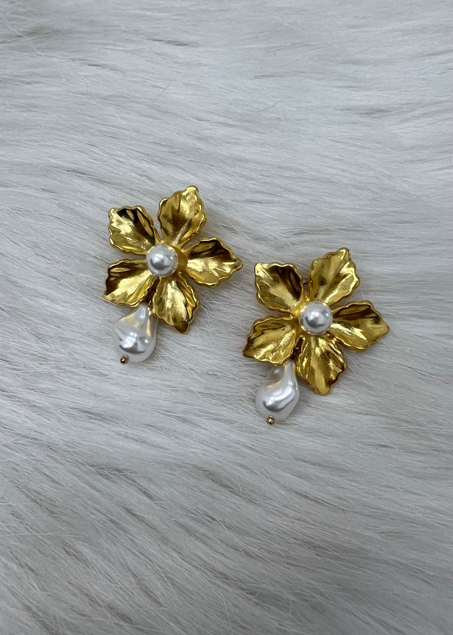 Snow Petal Earrings