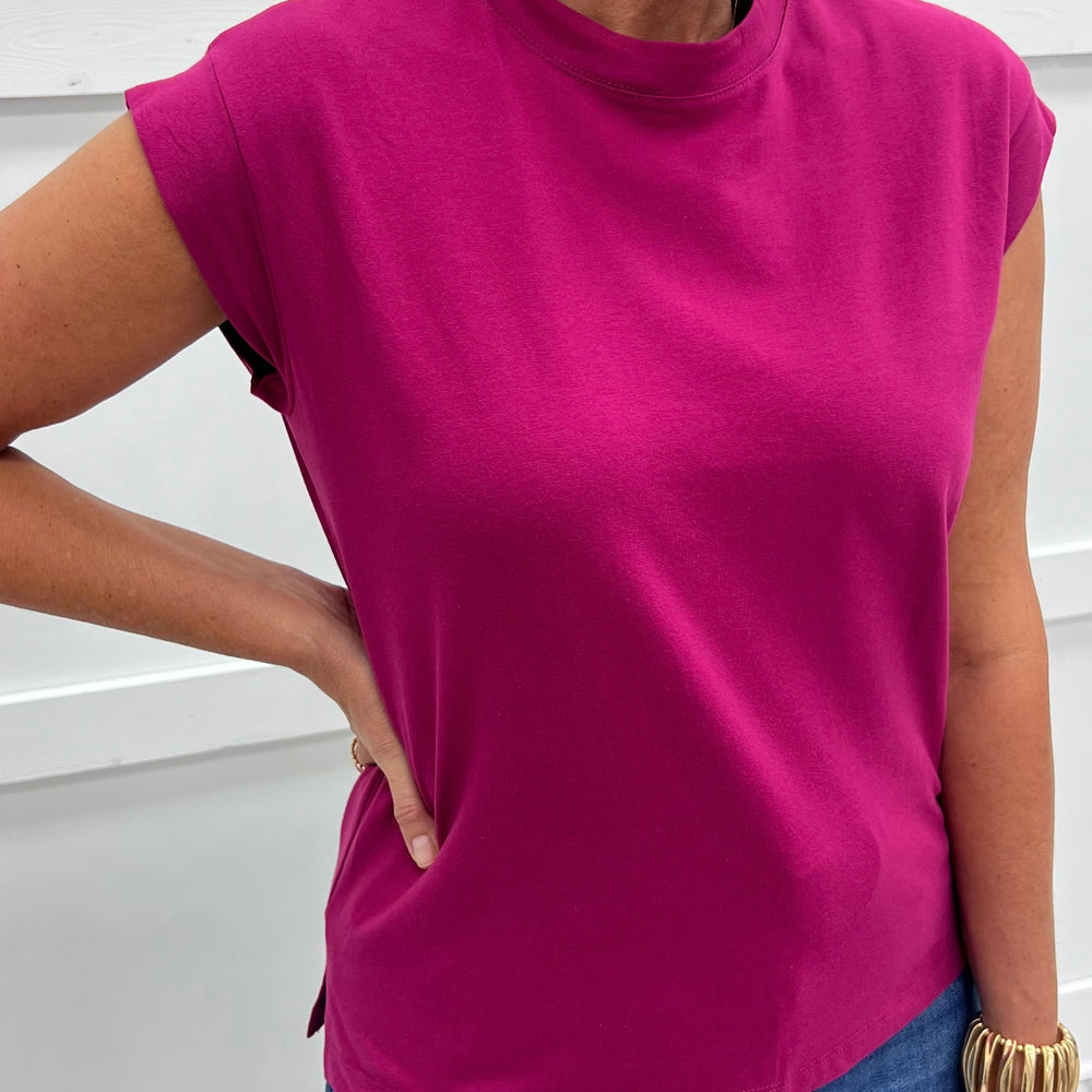 
                  
                    Kayden Solid Top (Magenta)
                  
                