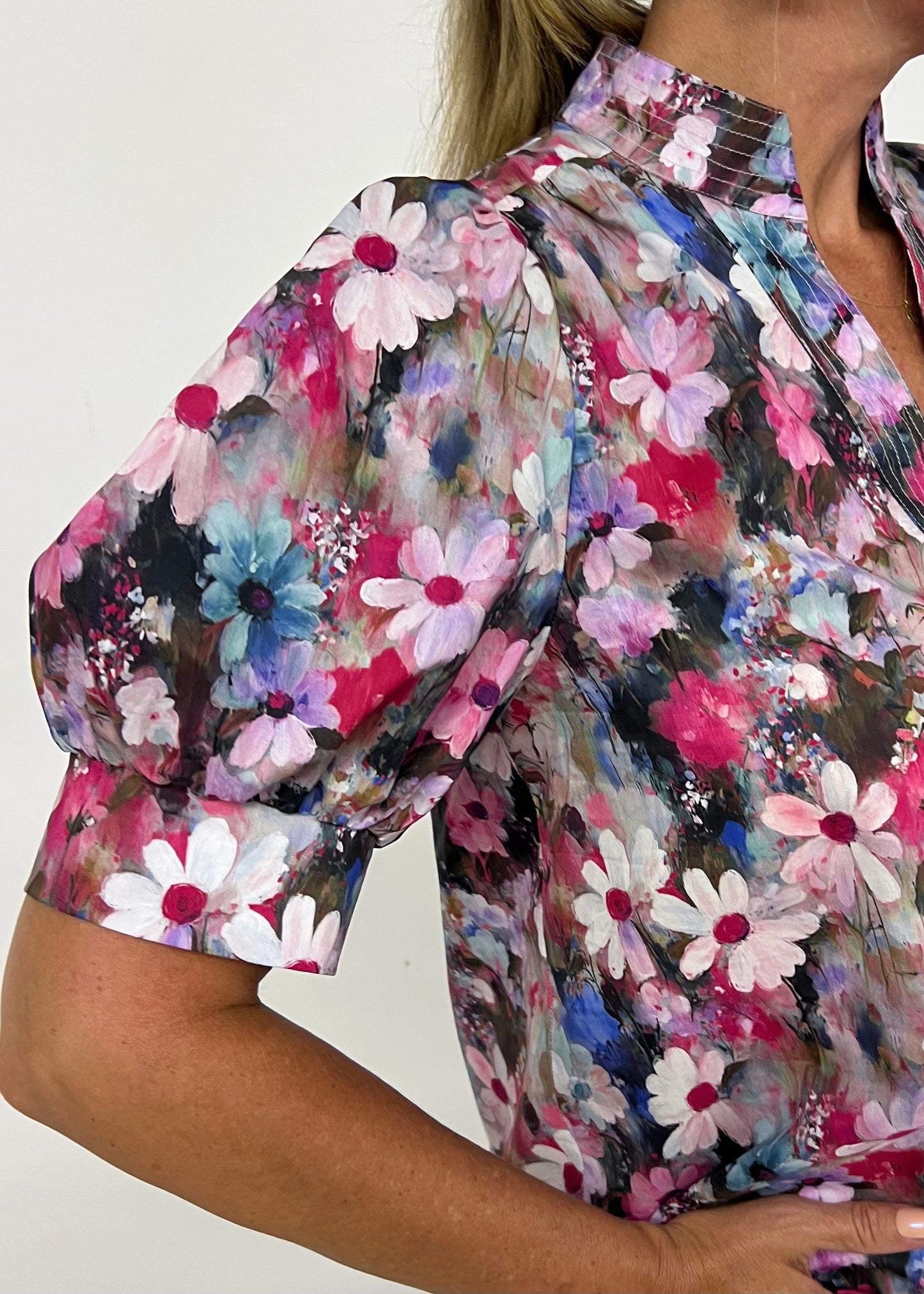 Aurora Flower V.Neck Top