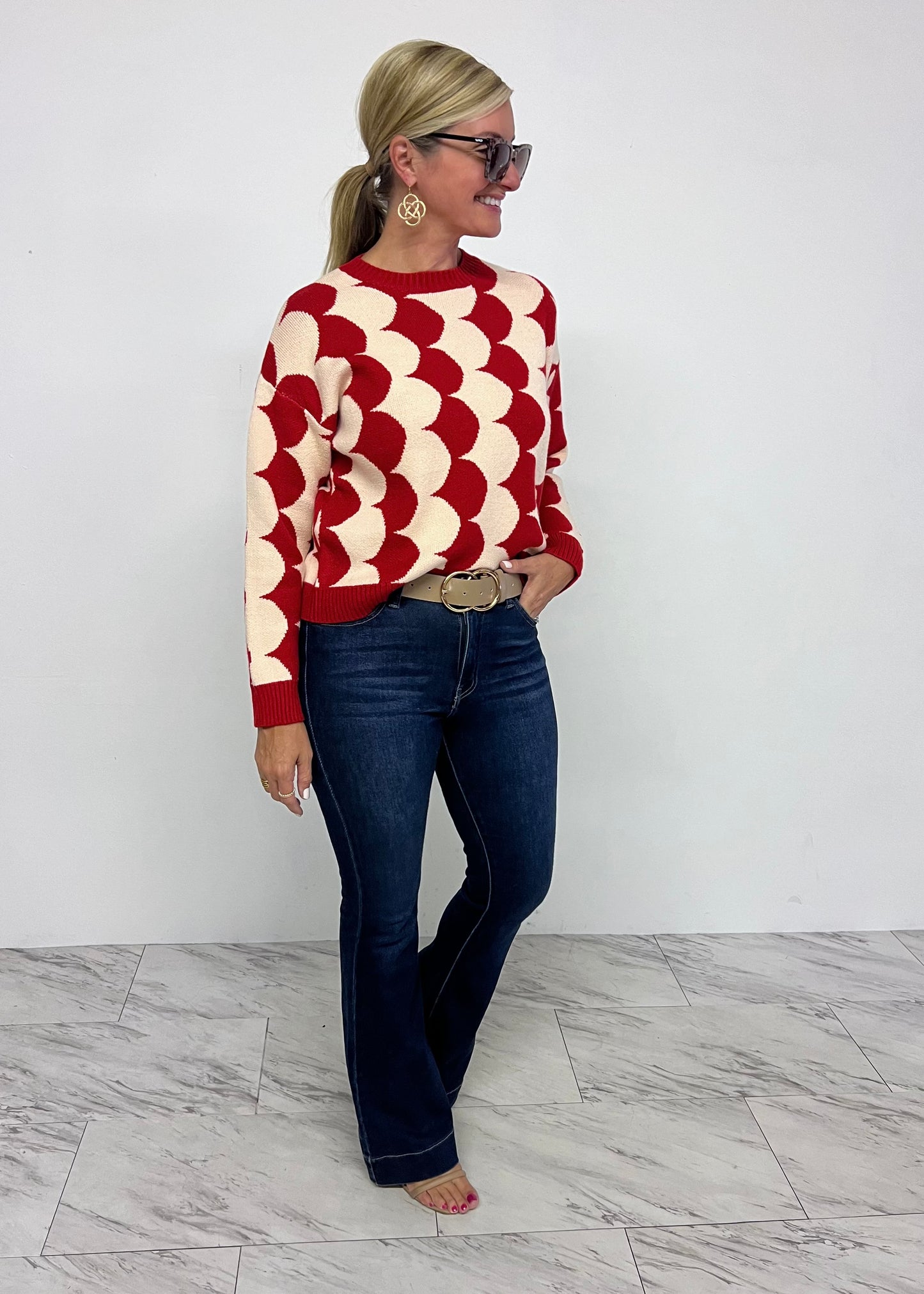 Style Scallop Sweater (Red)