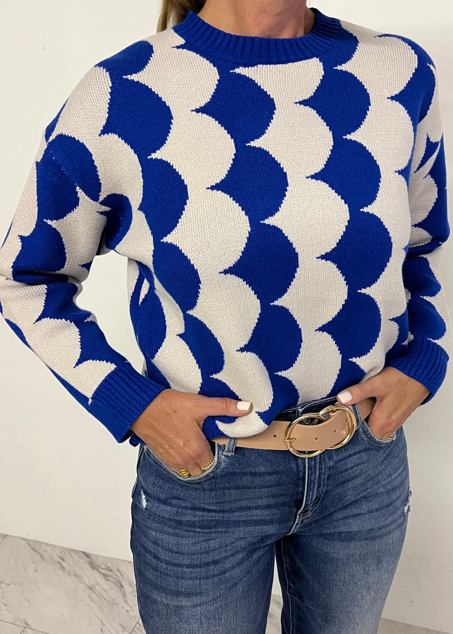 Style Scallop Sweater (Blue)