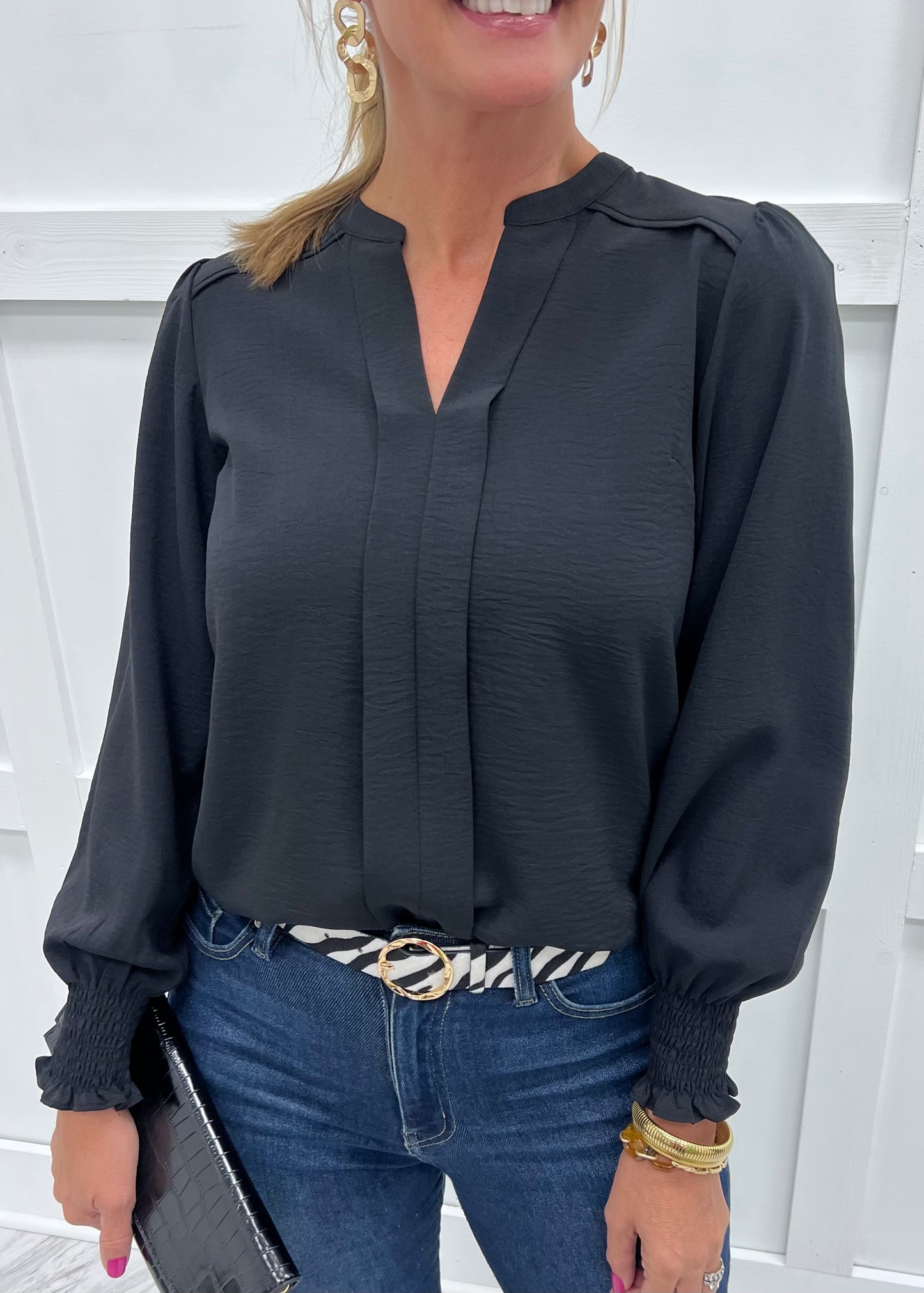 Jordan V.Neck Top (Black)