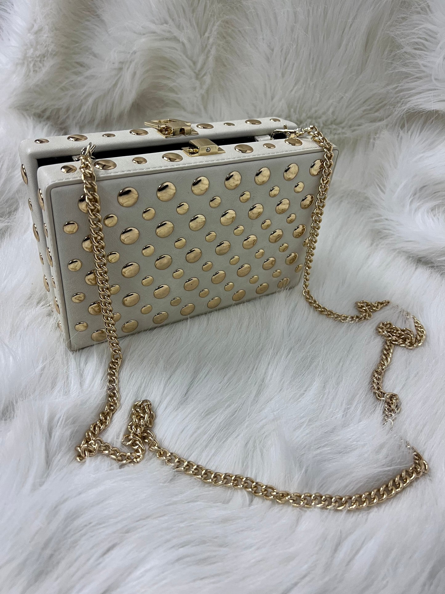 Sutton Studded Handbag (ivory)