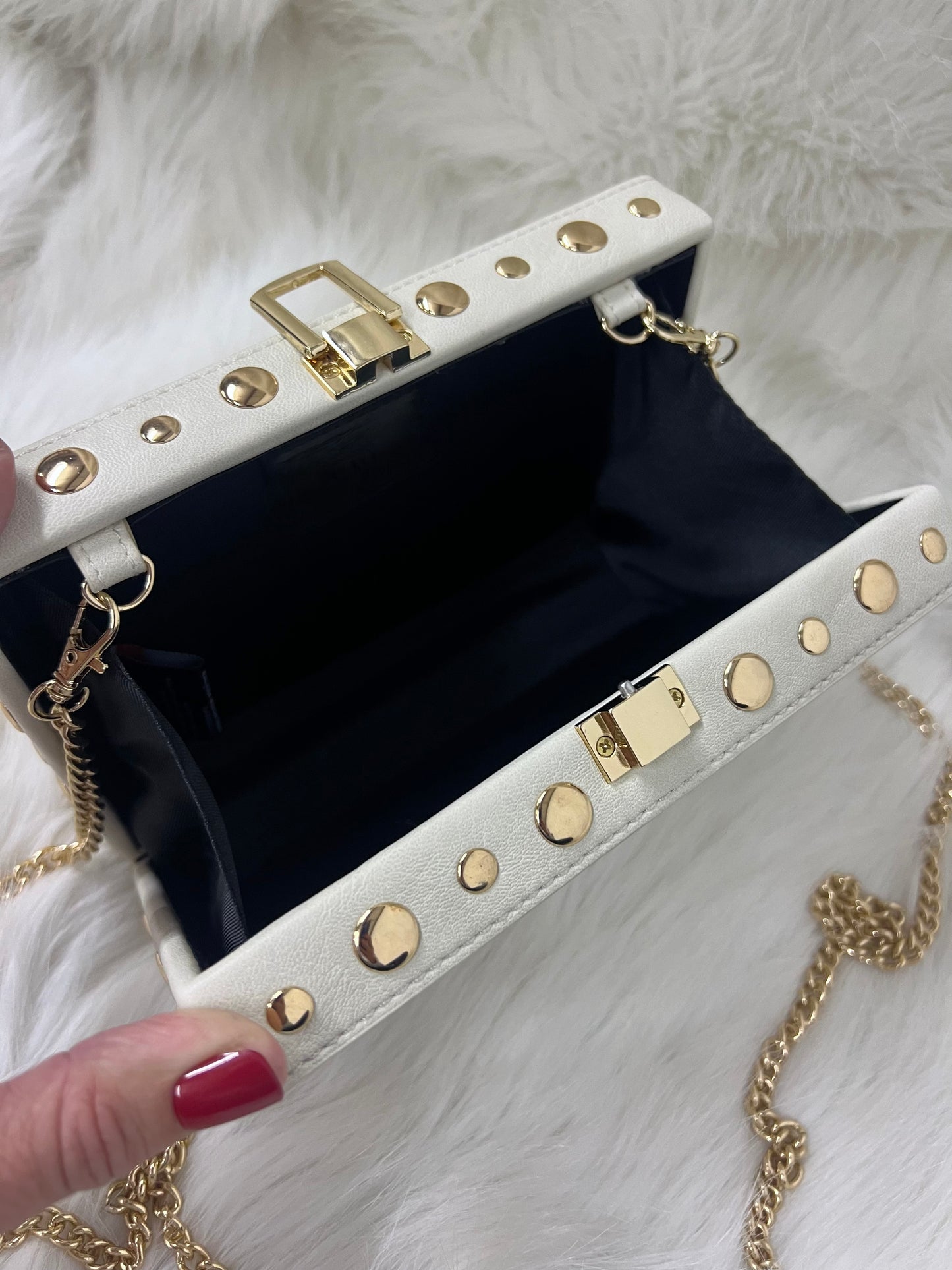 Sutton Studded Handbag (ivory)