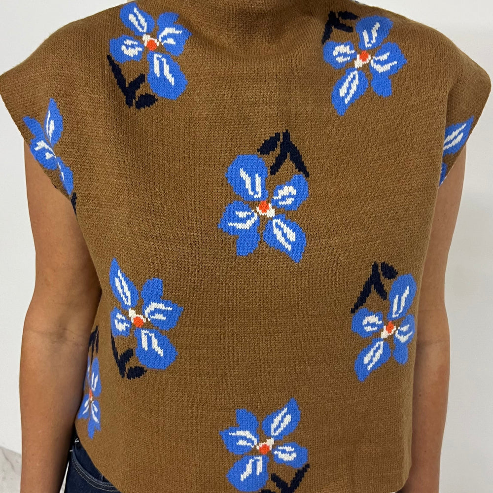 
                  
                    Felicity Flower Short Sleeve Sweater
                  
                