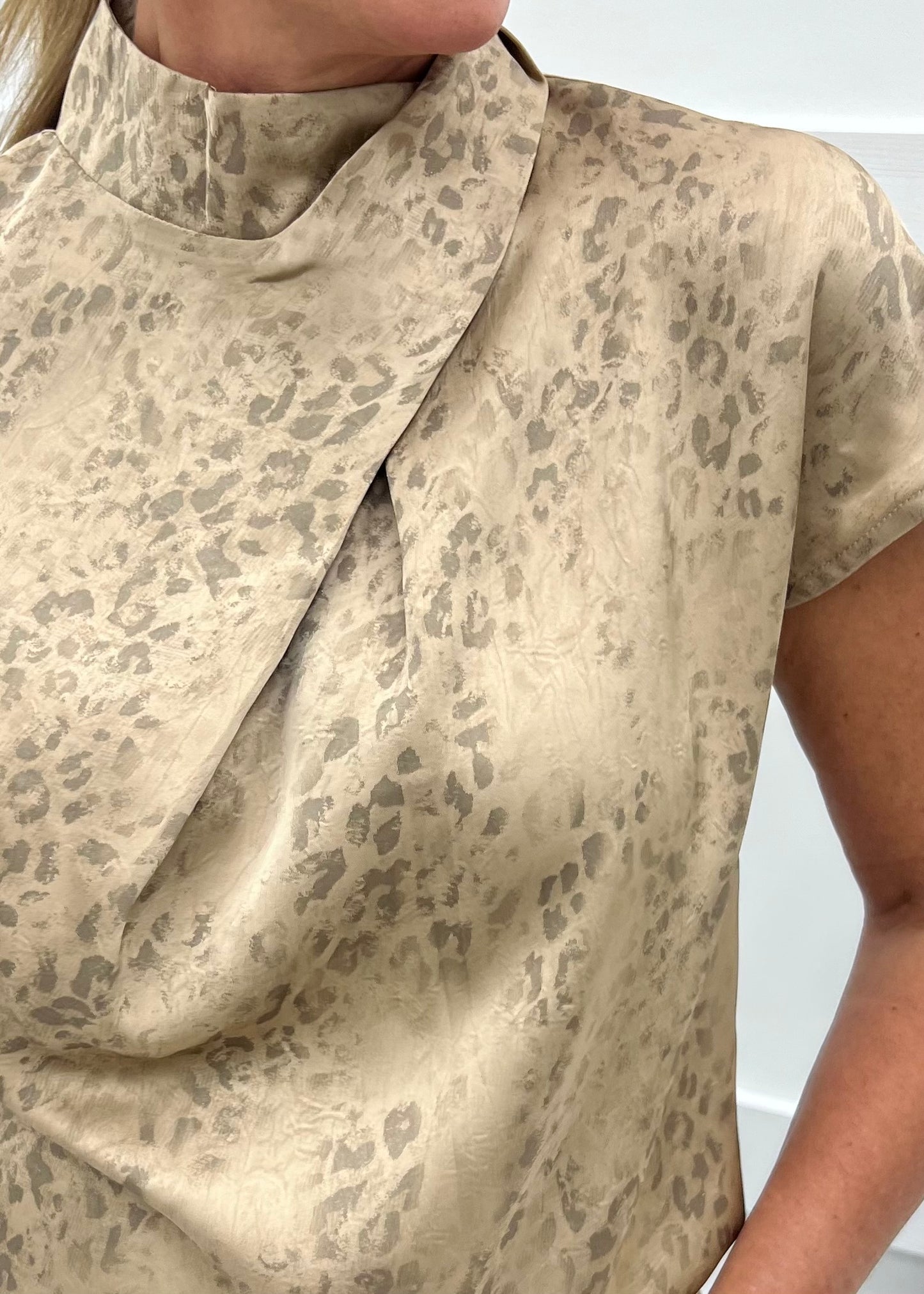 Rumi Short Sleeve Top