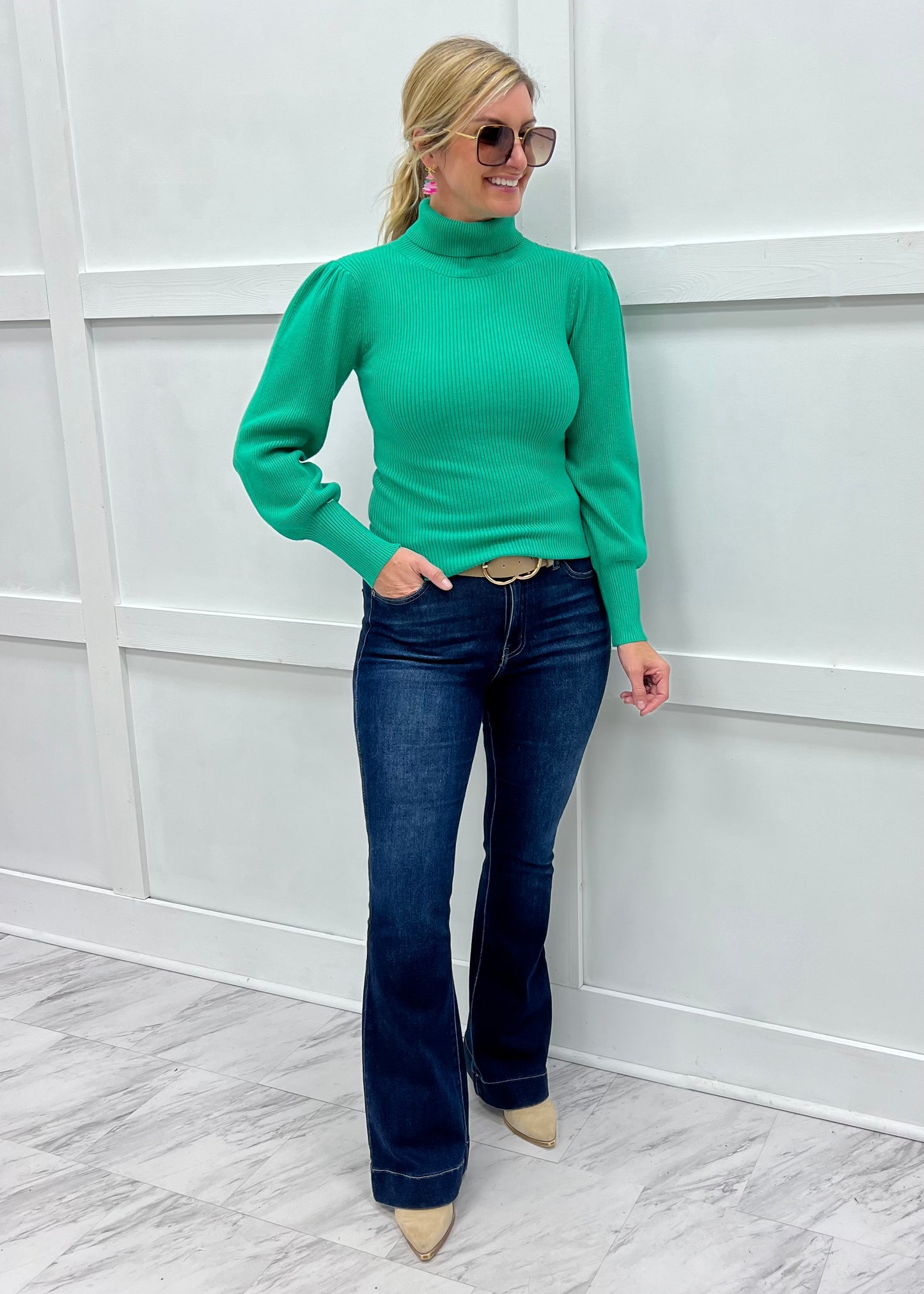 Hunter Ribbed Knit Turtleneck Top (Green)