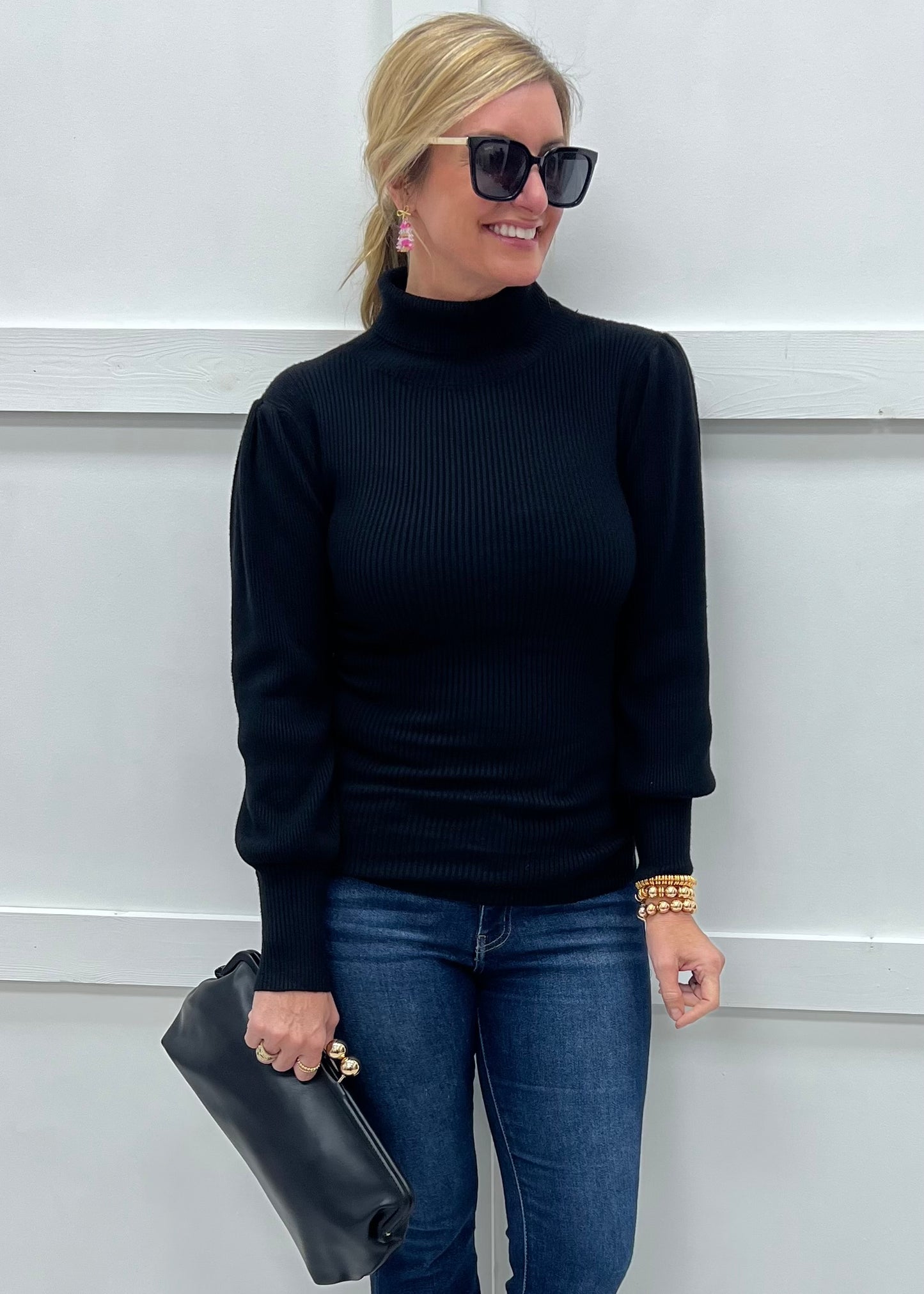 Hunter Ribbed Knit Turtleneck Top (Black)