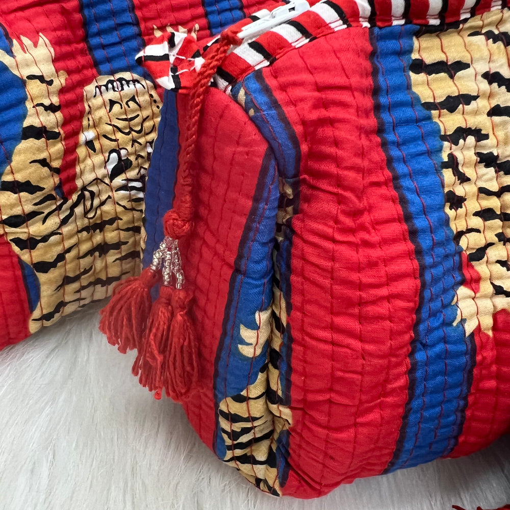 
                  
                    Mahira Makeup Bag Set (Tiger)
                  
                