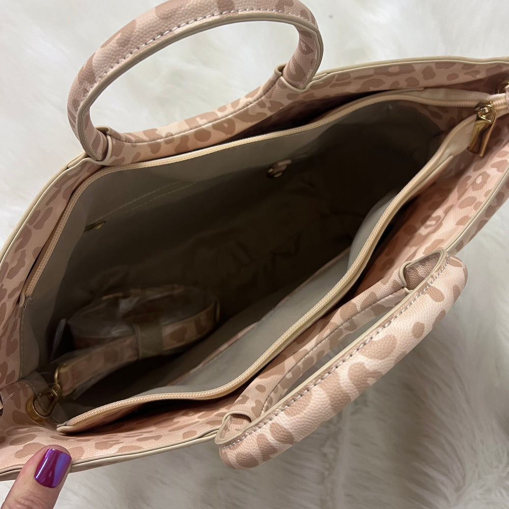 
                  
                    Freya Handbag
                  
                