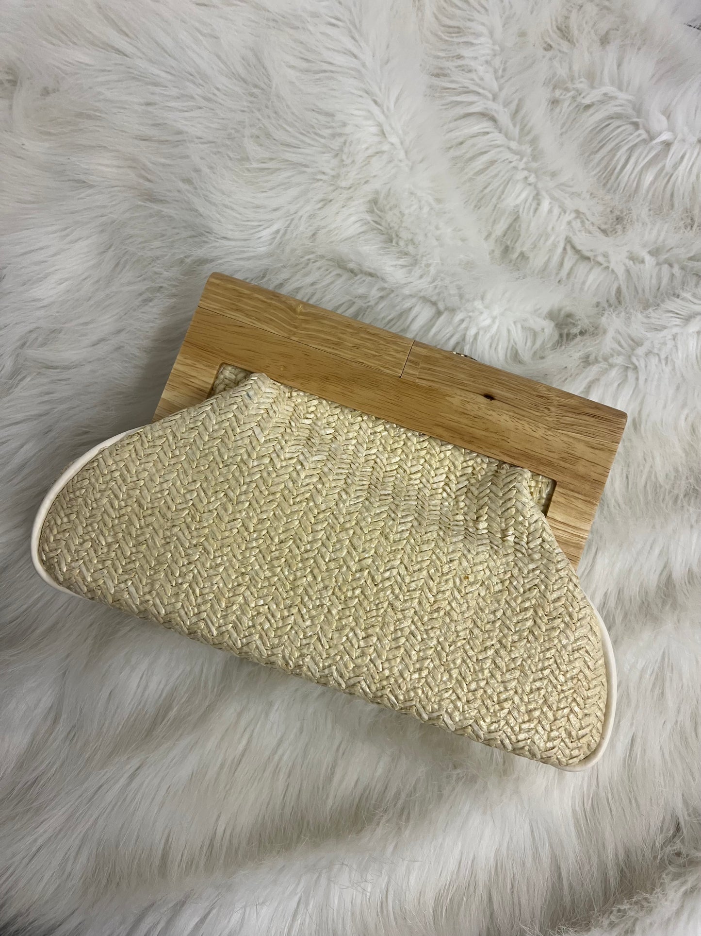 Aniston Clutch