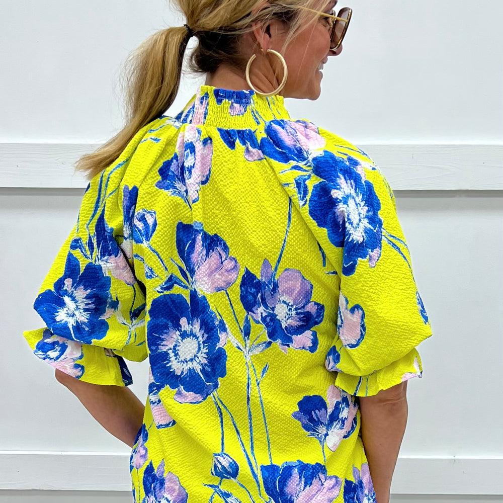 
                  
                    Alayna Floral + Scallop Top (Lime)
                  
                