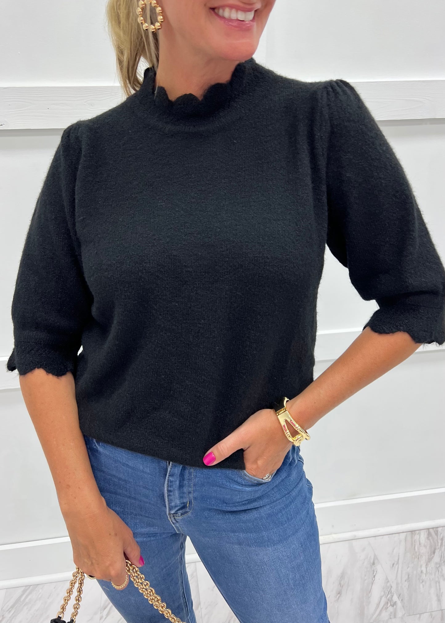 Elevate Scallop Sweater (Black)