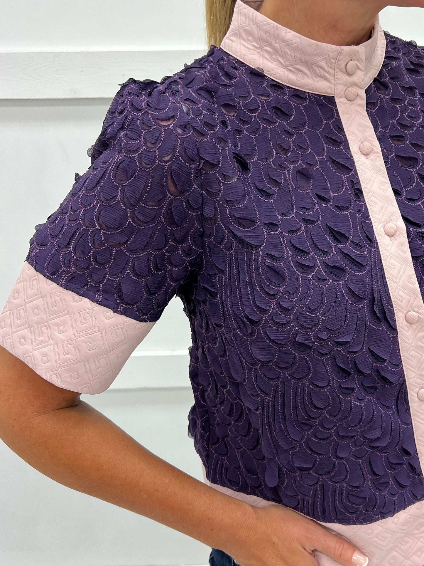 Petal Edge Top (2 PCS)