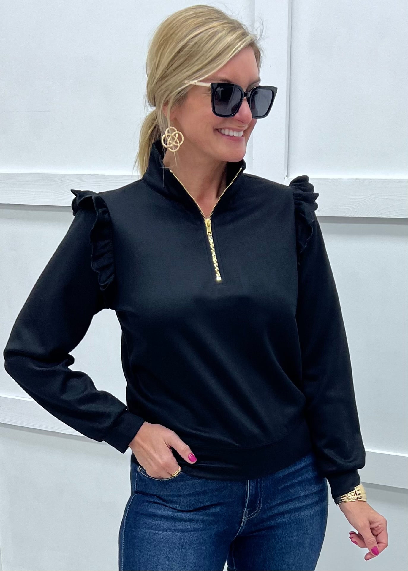 Saturday Pullover Top (Black)