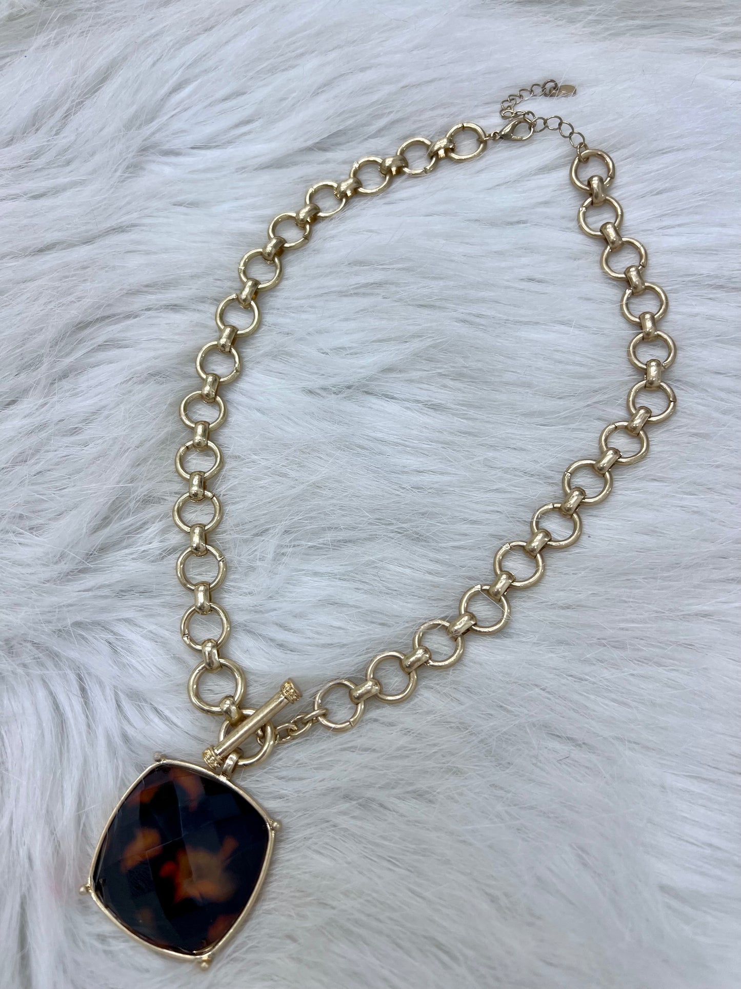 Ventana Tortoise Necklace
