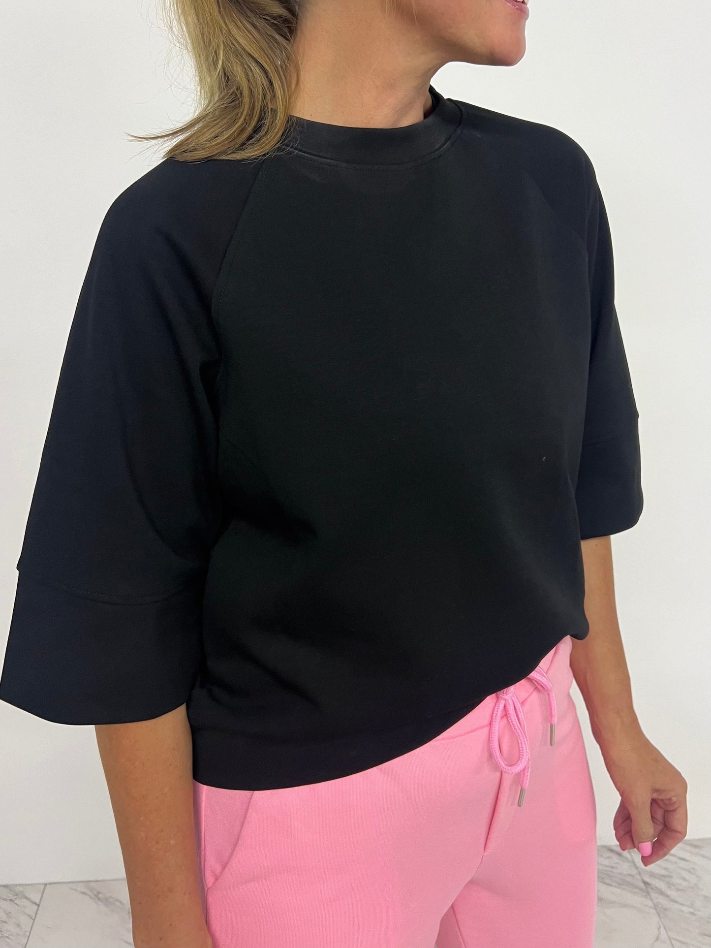 Lounge Scuba Top (Black)